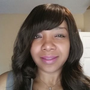 Meet your Posher, Regine